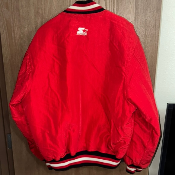 retro starter Chicago blackhawks jacket/windbreaker. Very good condition - Picture 2 of 3